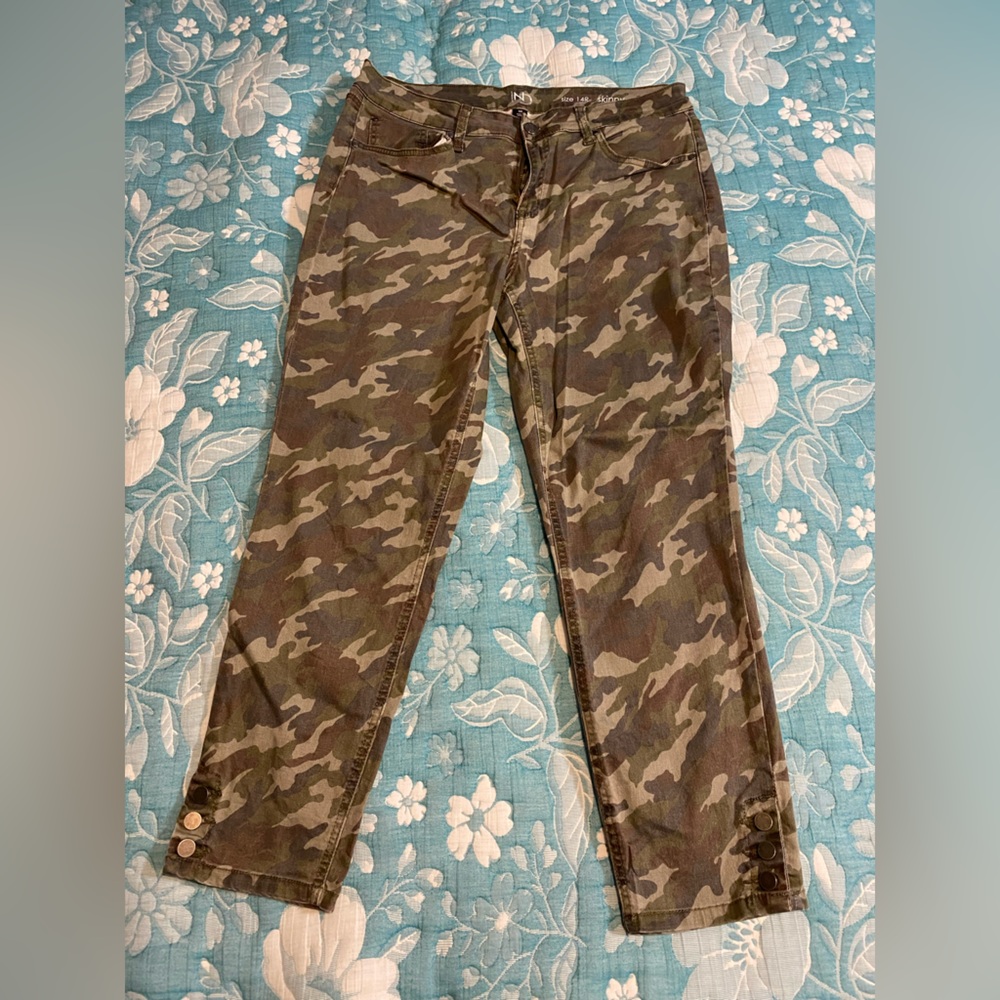 Camo Skinny Pants